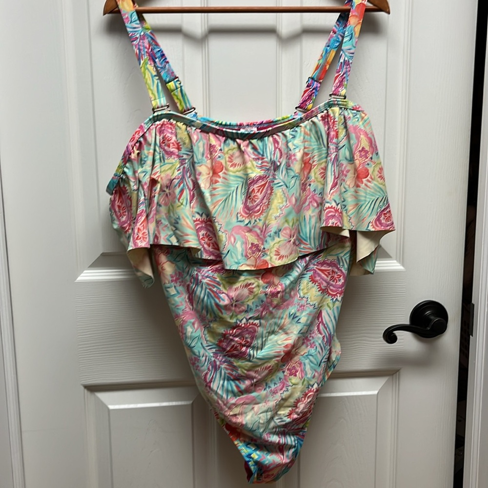 Sunsets Curve | Women’s Valentina Ruffle One Piece Swimsuit 18
